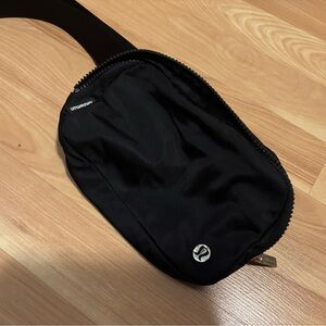 lululemon athletica 1L Belt Bag - Black